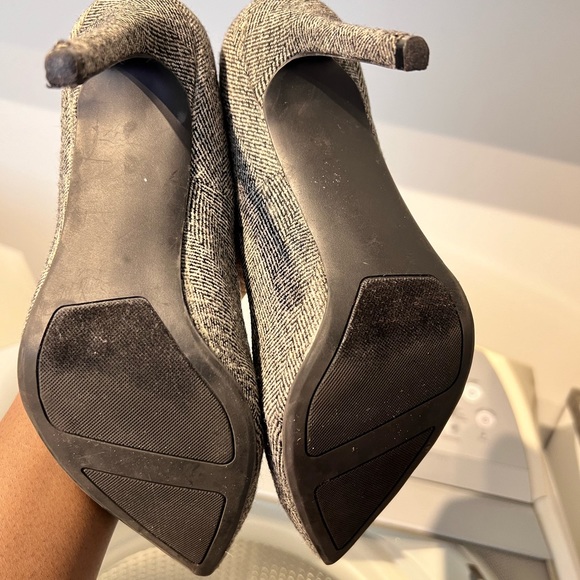 Apt. 9 Women's Sharp Gray Tweed Tassels Heeled Shoes - Picture 5 of 5